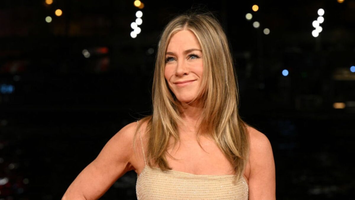 Jennifer Aniston Rocks a Black Bikini and Vacations With Friends Including Jimmy Kimmel in Summer Photo Dump