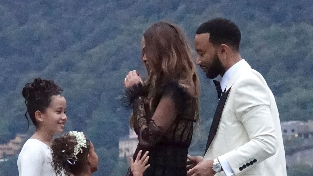 John Legend & Chrissy Teigen Renew Wedding Vows in Romantic Ceremony