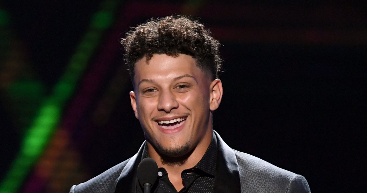 Patrick Mahomes Clarifies His ‘Hate’ Comment on Aaron Rodgers’ Injury