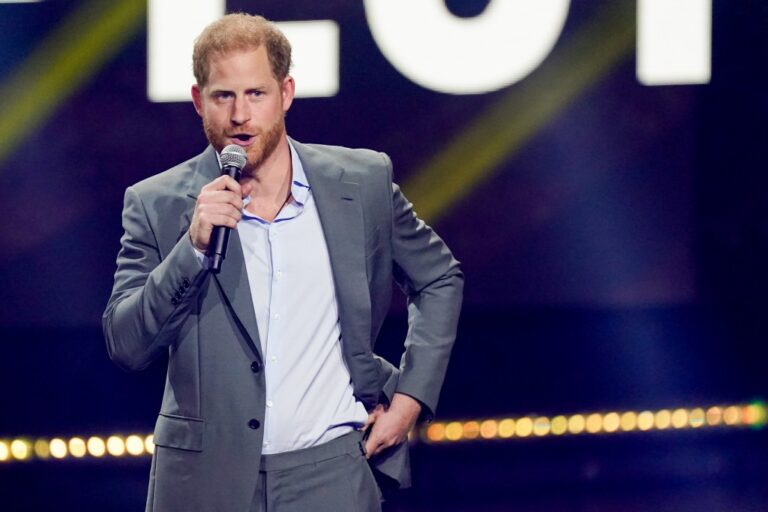 Prince Harry Closes Invictus Games With Veiled Dig At Royal Family – Deadline