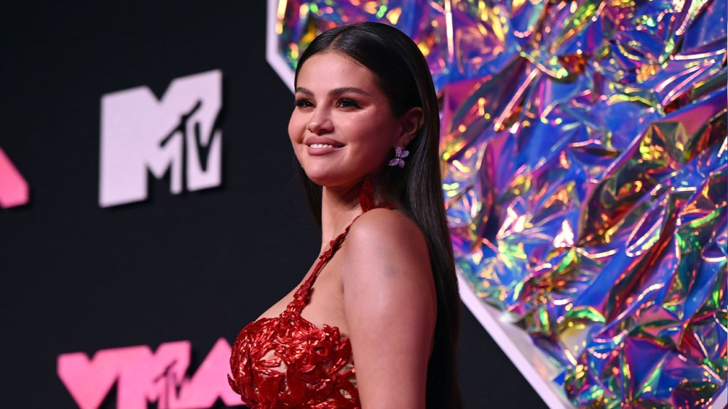 Selena Gomez Talks AI in Music, Never Watching Her Documentary Again – The Hollywood Reporter