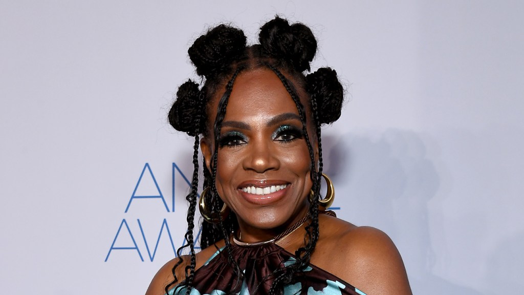 Sheryl Lee Ralph Talks Criticism During AIDS Crisis at Angel Awards – The Hollywood Reporter