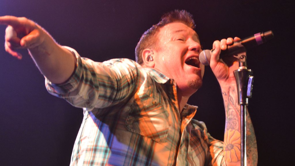 Smash Mouth’s Steve Harwell In Hospice Due To Liver Failure, Report – Deadline