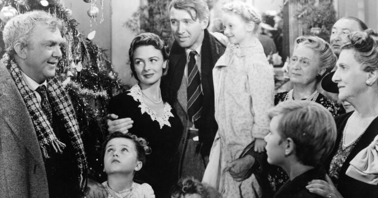 15 Classic Christmas Movies to Stream over the Holidays
