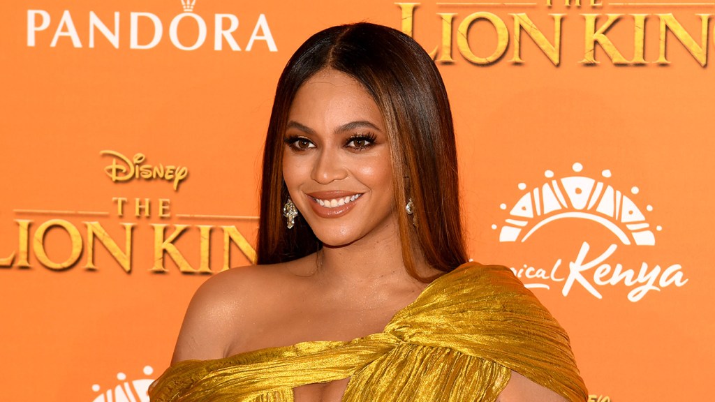 Beyoncé Surprises Fans at ‘Renaissance’ Event in Brazil – The Hollywood Reporter