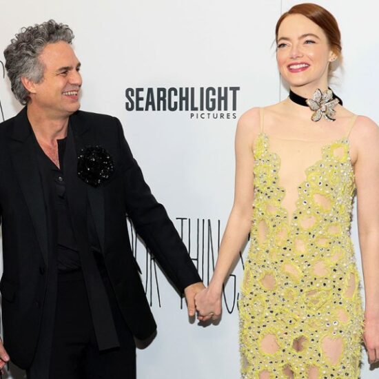 Emma Stone, Mark Ruffalo Praise Director – The Hollywood Reporter