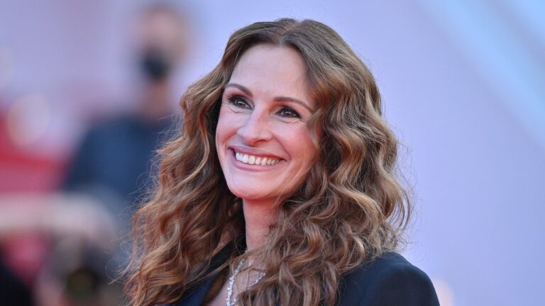 Julia Roberts Has Three Pieces Of Beauty and Life Advice and We Should All Heed