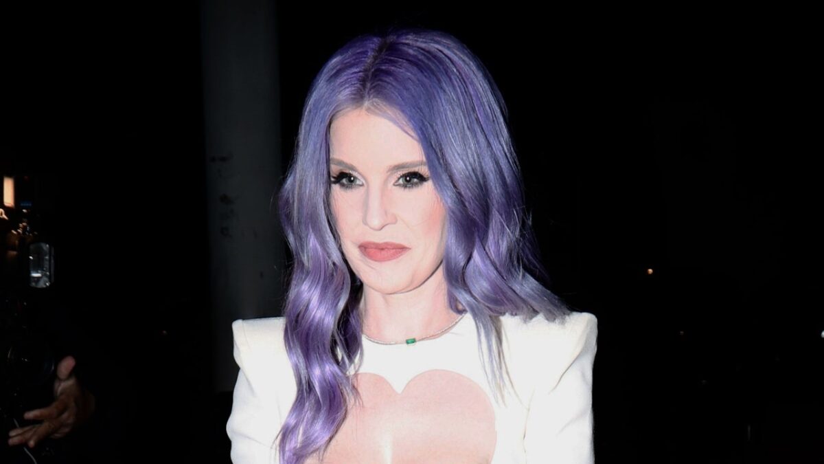 Kelly Osbourne Wants Boots, a Bag, and Plastic Surgery for Christmas