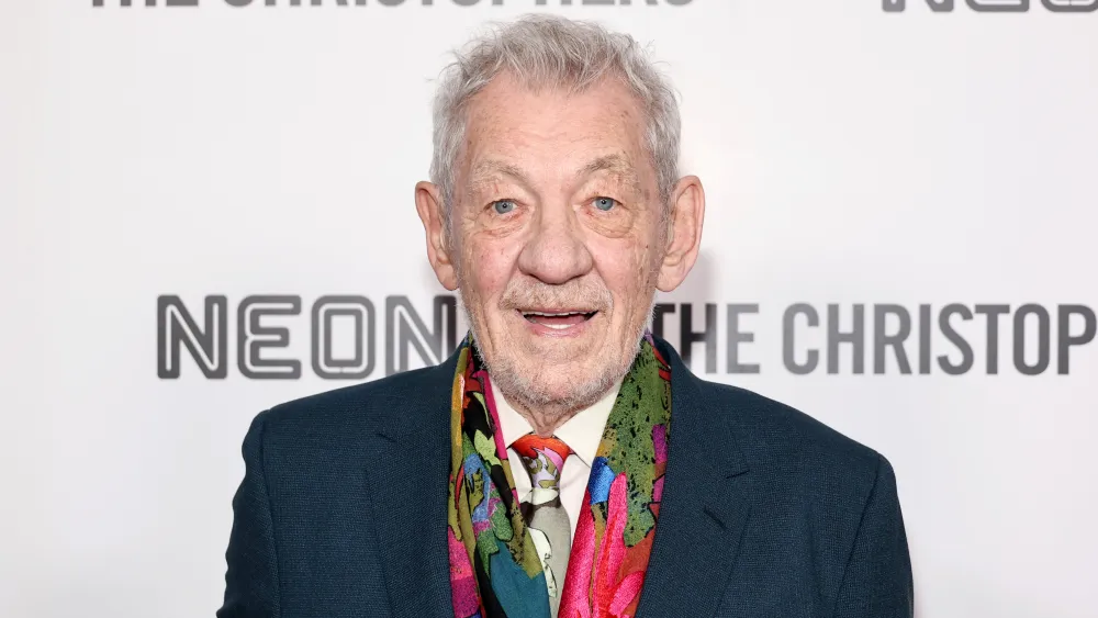 Ian McKellen 'Fell in Love With' Johnny Depp on 'Ebenezer' Set