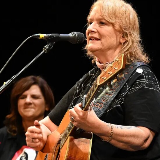 Indigo Girls' Emily Saliers Reveals Conditions Affecting Her Vocals