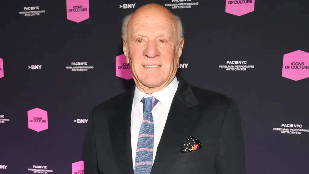Barry Diller Wants To Buy CNN "Before They Ruin It Any Further": "Hopefully Before It's Extinct"