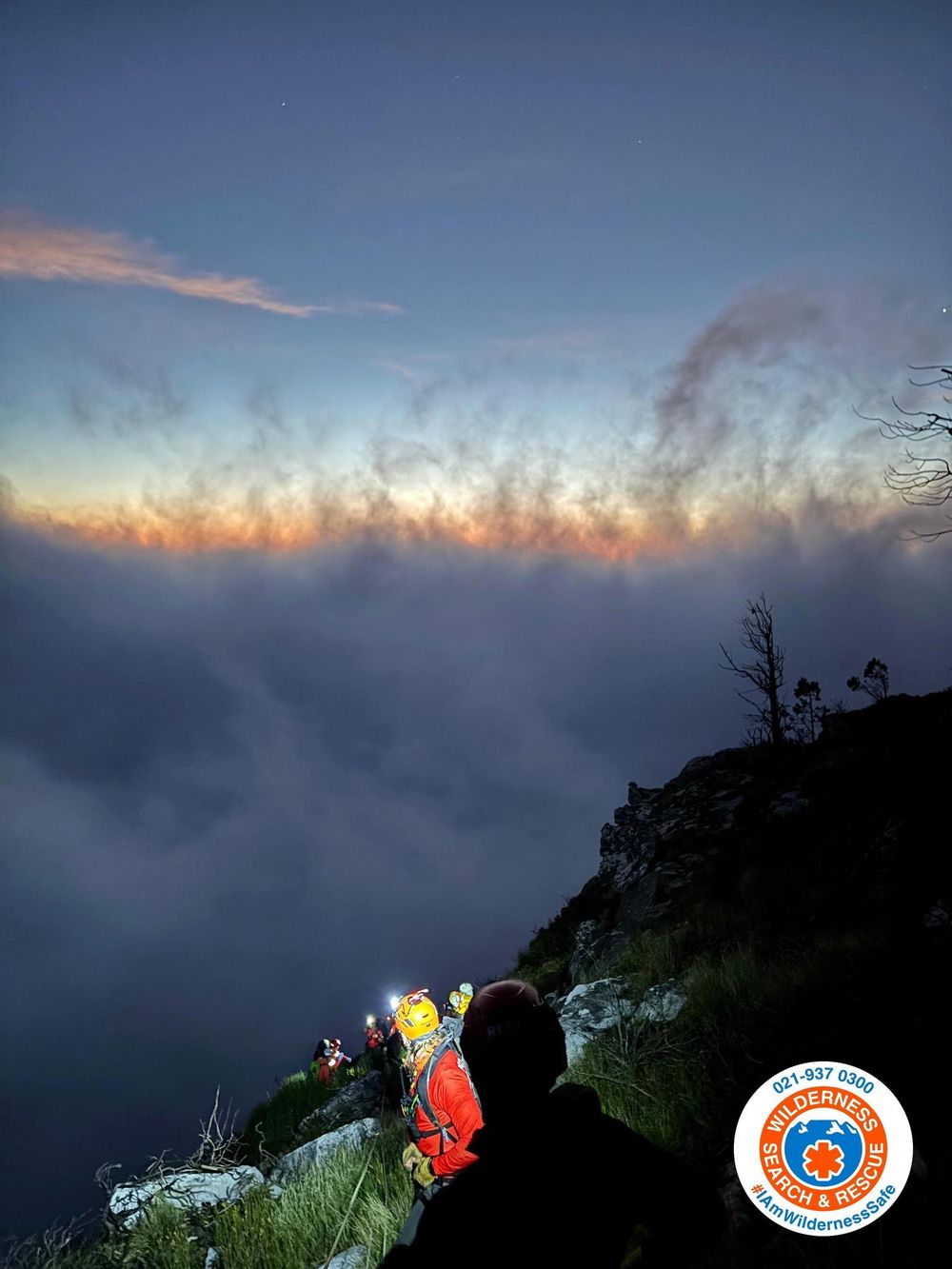 Coordinated rescue saves hiker from Table Mountain ledge