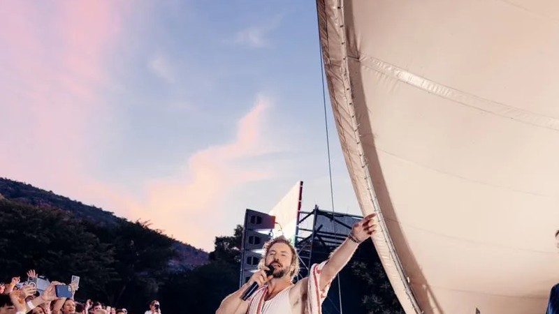 Make this Mother’s Day unforgettable at the Sunset Music Series