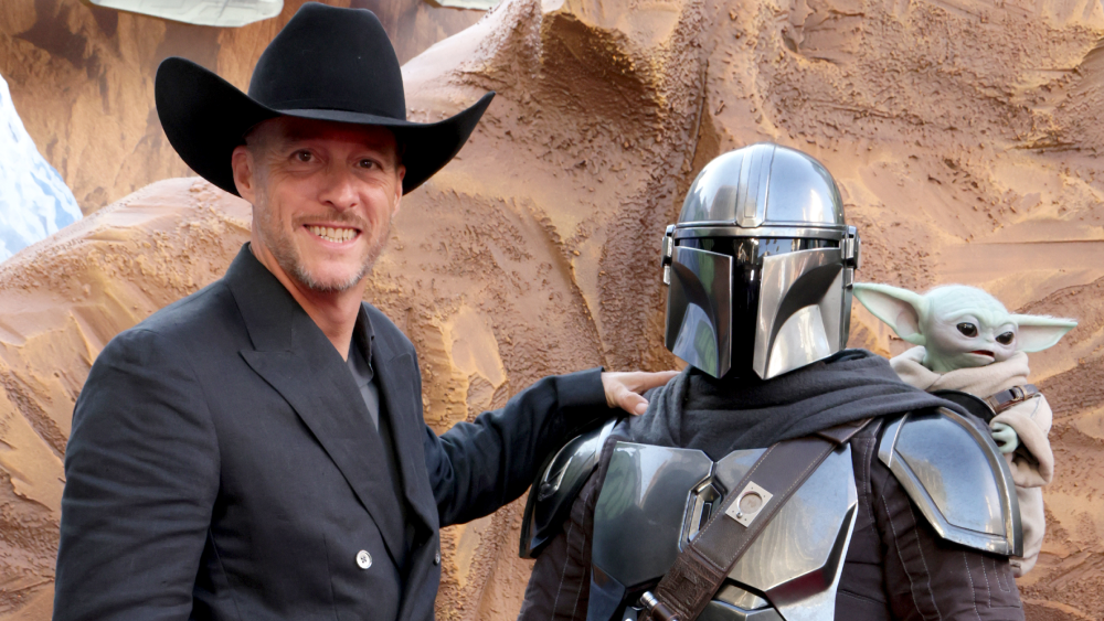 Mandalorian: Pedro Pascal Double Brendan Wayne Is John Wayne Grandson