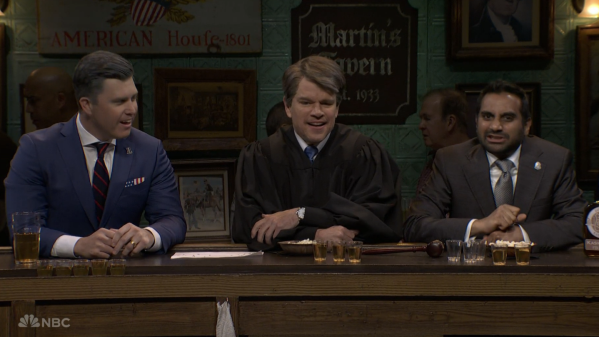 Matt Damon, Aziz Ansari Lead 'SNL' Cold Open as Trump Officials
