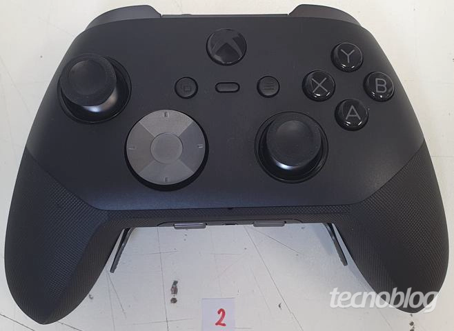 Two unannounced Xbox controllers surface, including Elite Series 3 and ‘Cloud’ pad