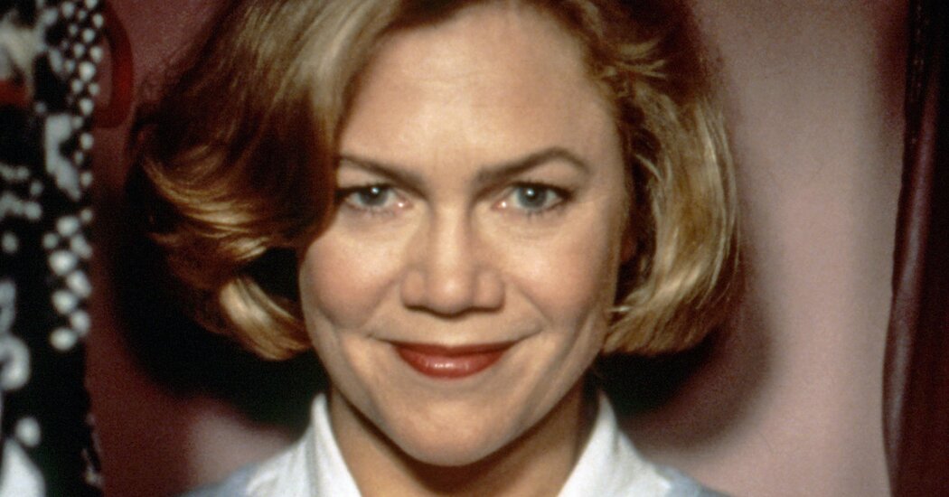 ‘Serial Mom’: The Mother’s Day Movie for Our Times