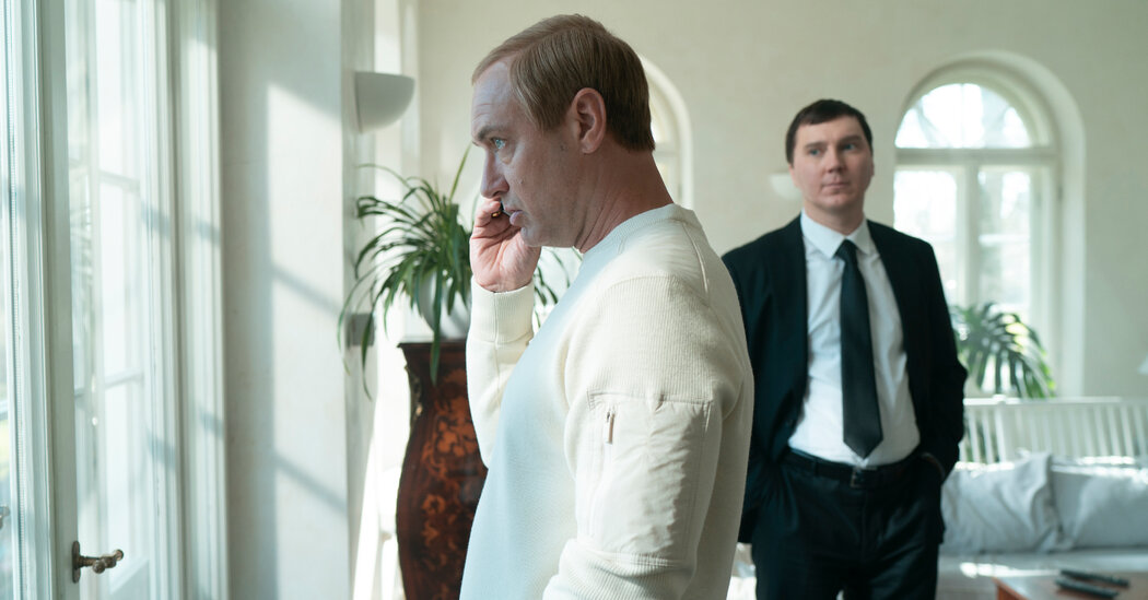 ‘The Wizard of the Kremlin’ Review: The New Rasputin