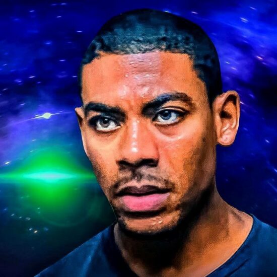 Aaron Pierre, Green Lantern green light and space background