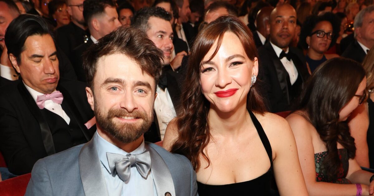 Here’s Why Everybody’s Obsessed With Daniel Radcliffe And His Girlfriend Erin Darke’s Red Carpet Photos At The Tony Awards