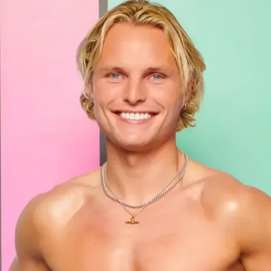'Love Island UK' Contestant Drops Out of Show, Cites Family Reason