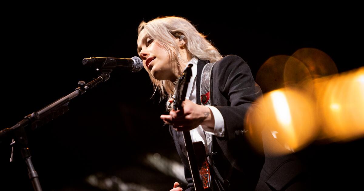 Phoebe Bridgers announces no-phone tour, concerts at Intuit Dome