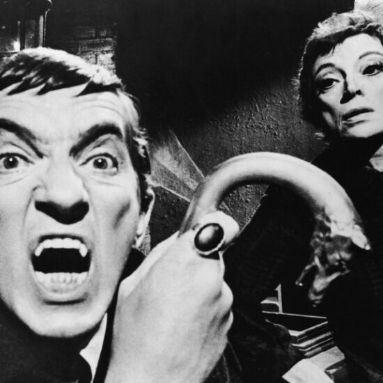 Spooky soap Dark Shadows is getting dragged back out of its grave as an animated show