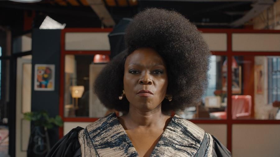 Sthandiwe Kgoroge reveals how she brought her 'Dear Sis Dolly' editor character to life