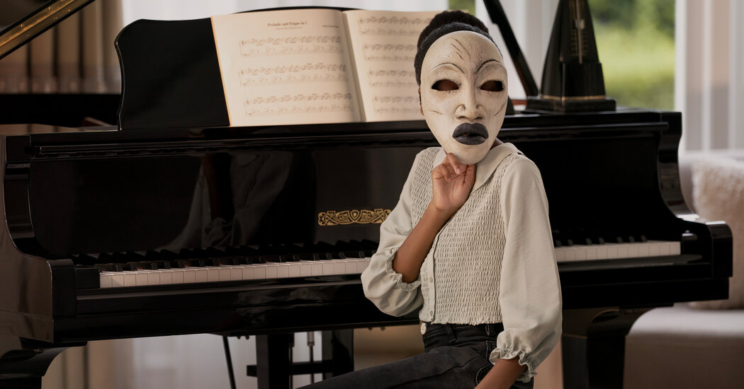 ‘Strung’ Review: A Tease of a Thriller