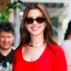 Anne Hathaway Proves the Balloon Pants Trend Is More Wearable Than You Think