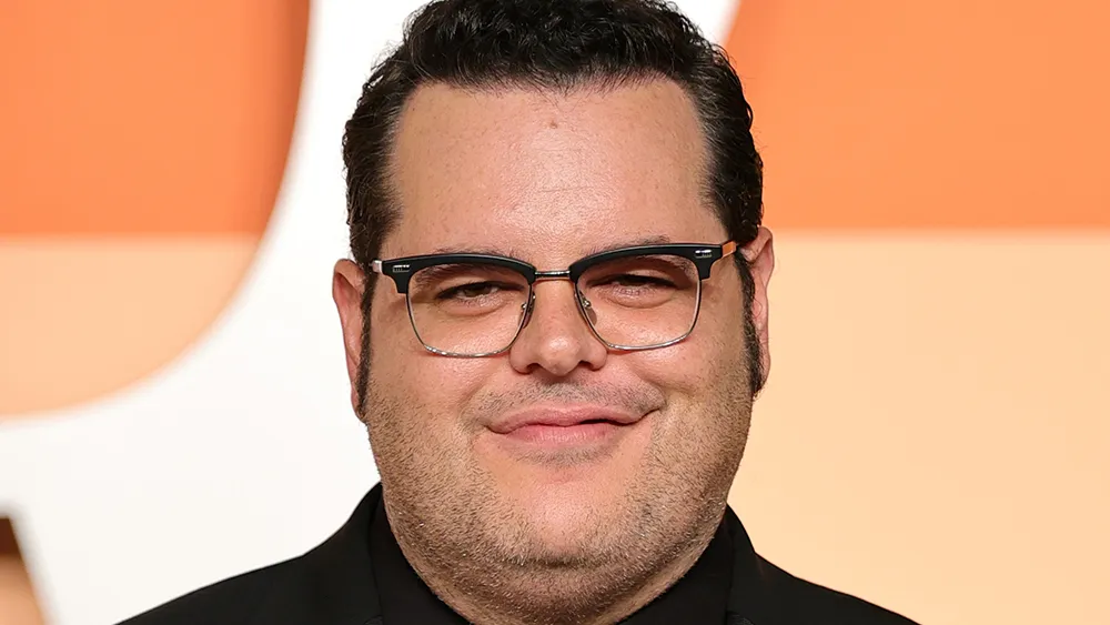 Josh Gad Cast in Margot Robbie, Bradley Cooper's 'Ocean's 11' Prequel