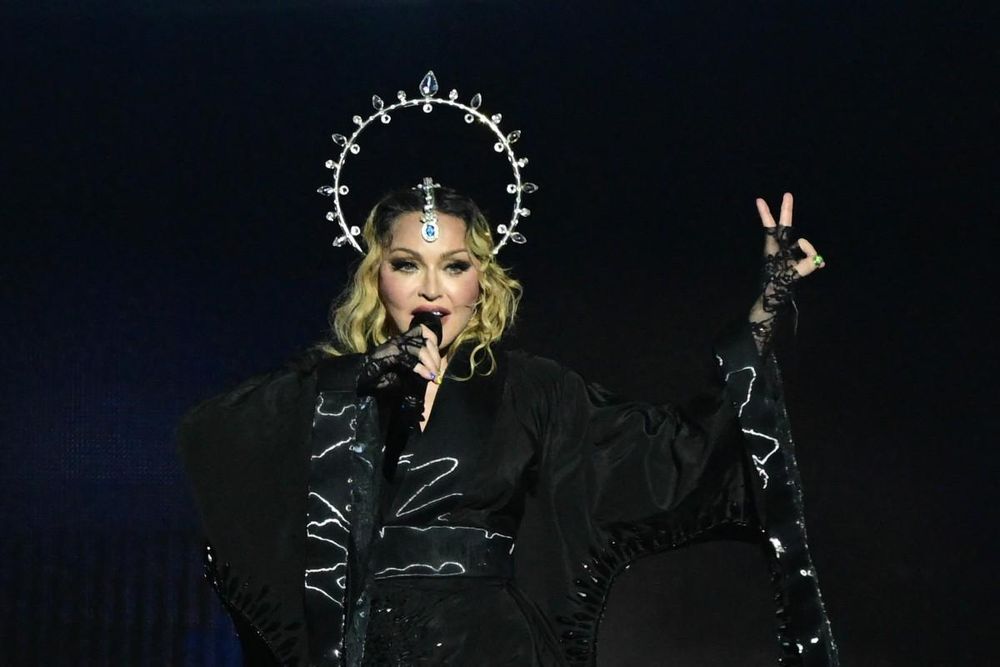 Madonna returns to form with dancefloor filler 'Confessions II'