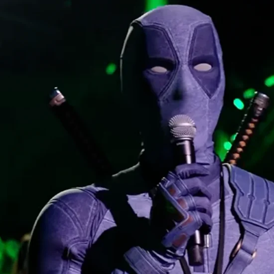 Ryan Reynolds at San Diego Comic Con dressed up in an all-denim Deadpool costume.