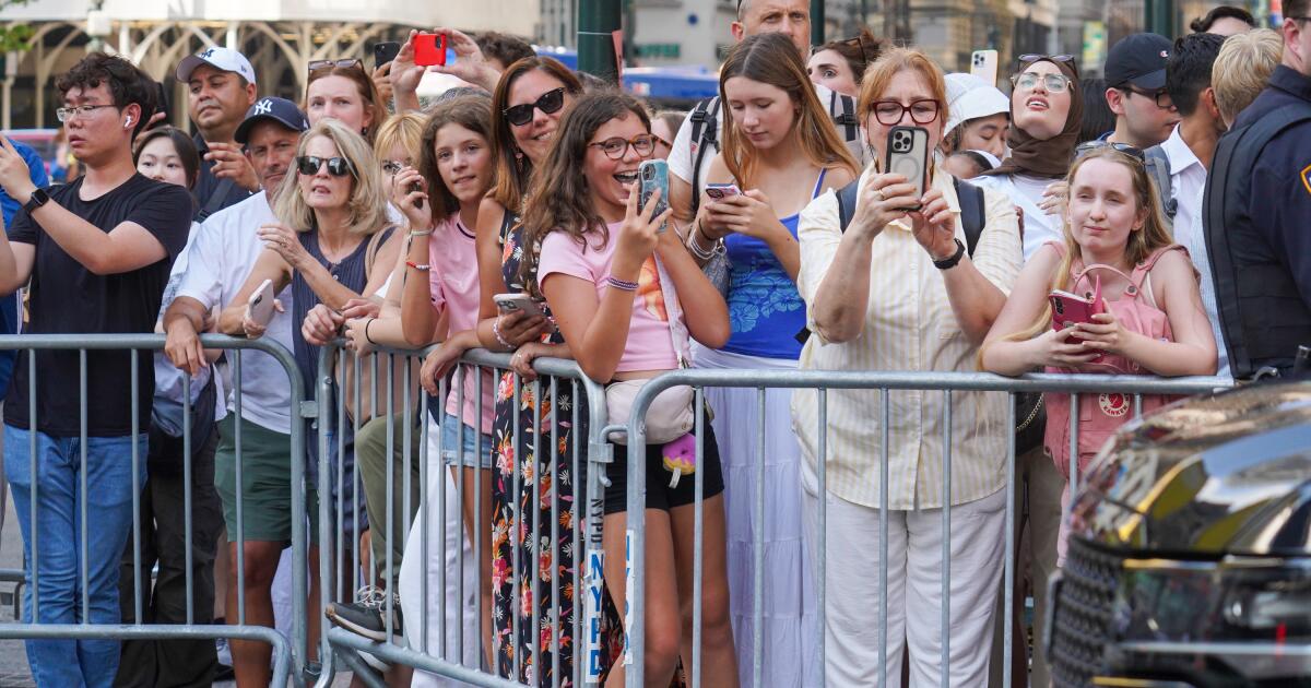 Taylor Swift, Travis Kelce married at lavish Madison Square Garden wedding