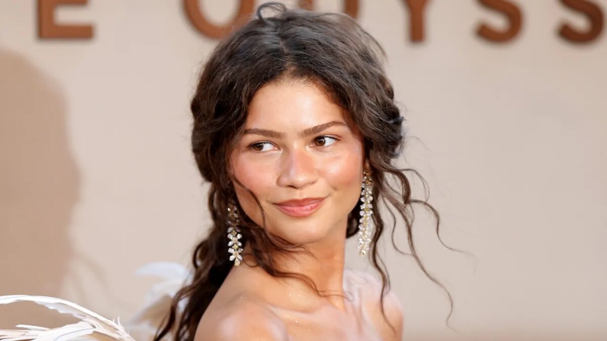 Zendaya's Makeup Artist Reveals How to Recreate Her Viral ‘Sunkissed Makeup’ Look