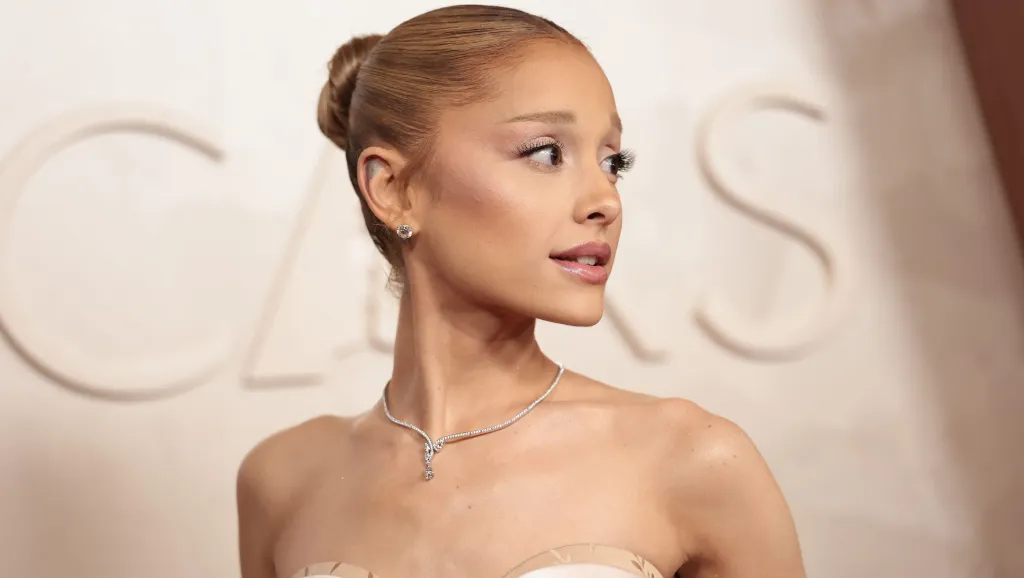 Ariana Grande London Musical To Continue Without 'Wicked' Star