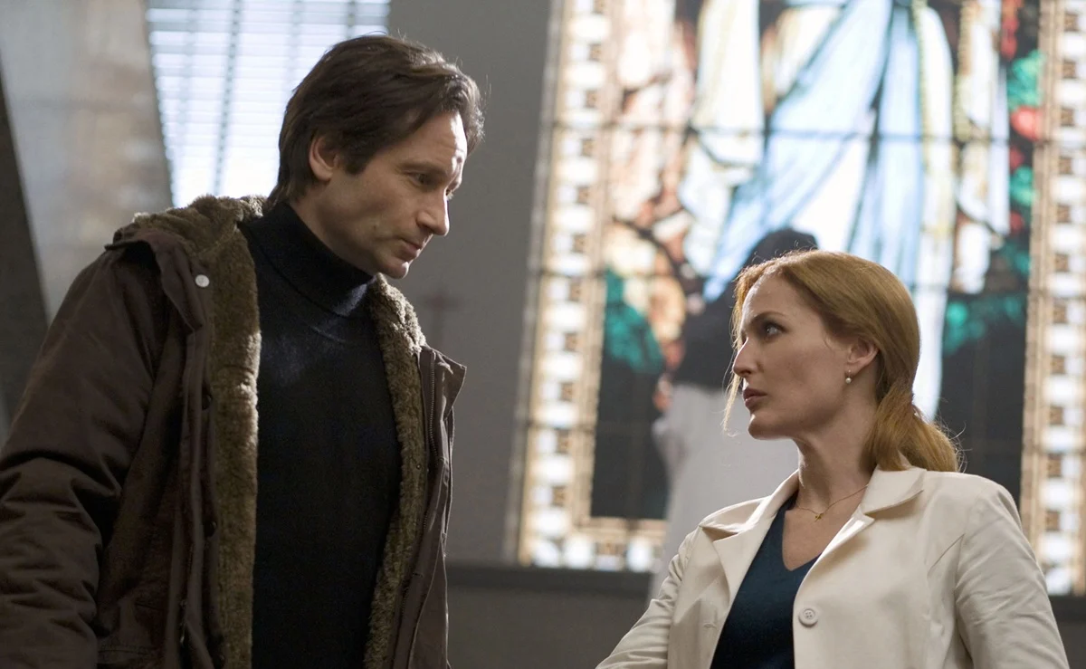 Mulder and Scully in The X-Files: I Wat to Believe.