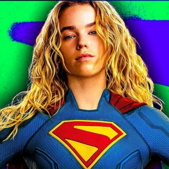 Milly Alcock's Supergirl, Green Superman logo.