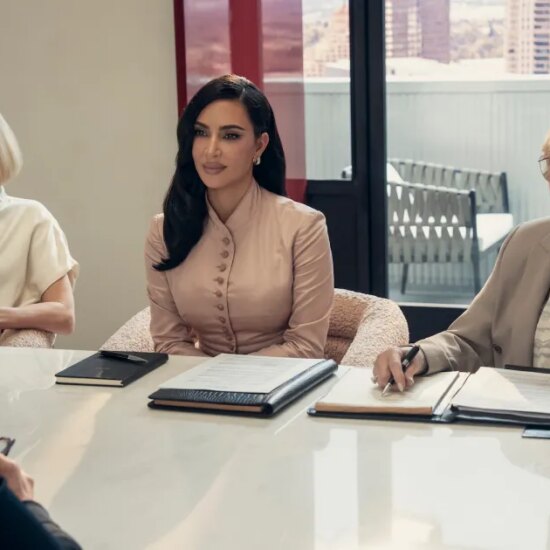 Glenn Close Defends Kim Kardashian Over All’s Fair Criticism