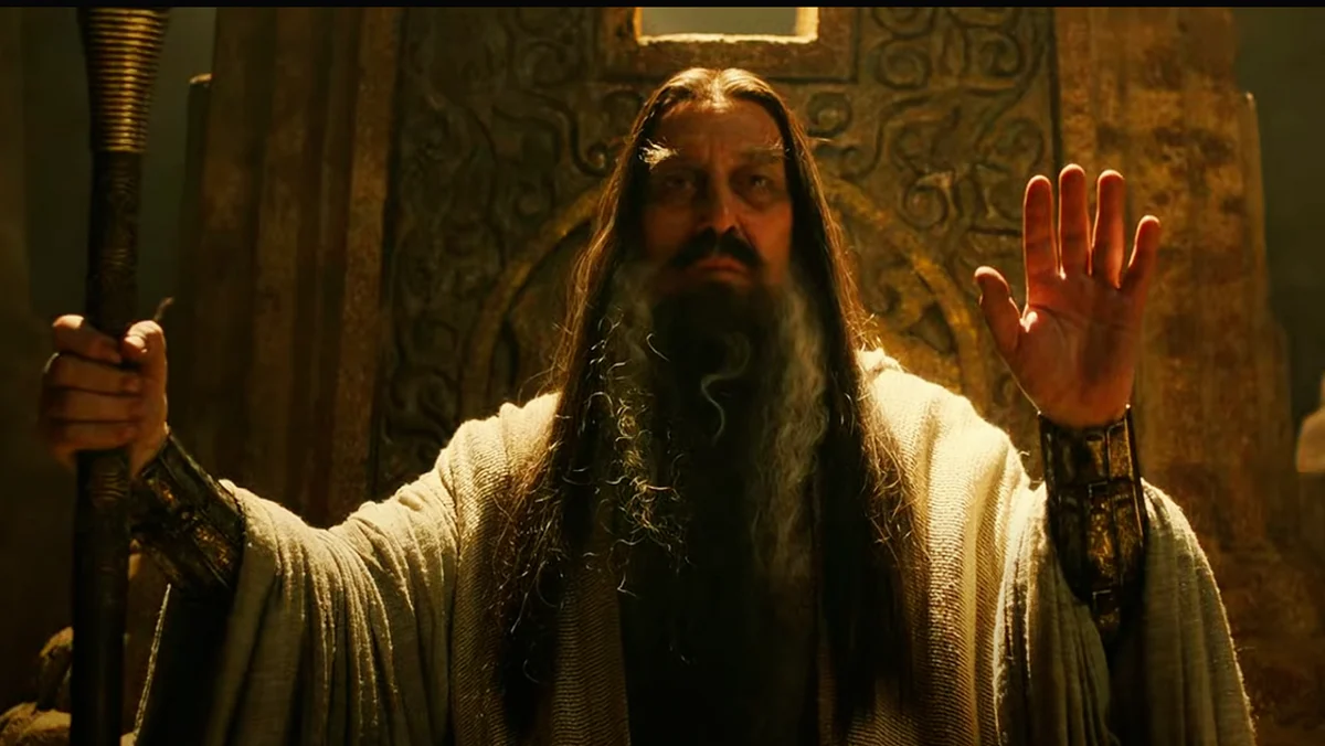 If The Rings of Power's Dark Wizard Isn't Saruman, Is He A Blue Wizard?