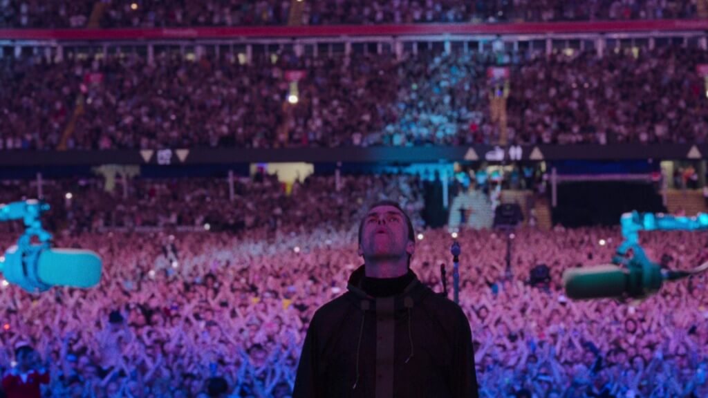 Oasis relearn harmony in Don