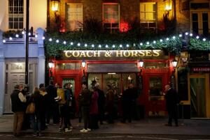 Plan to limit 'vertical drinking' decried by pub landlords and UK politicians
