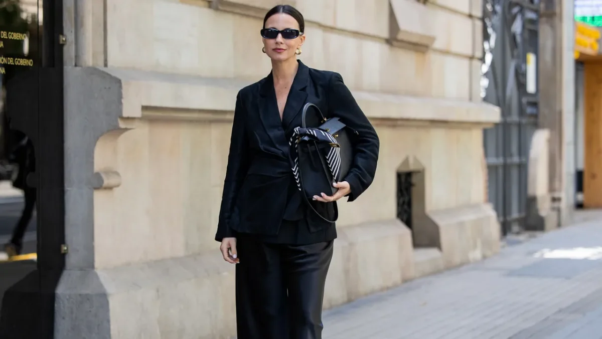 7 All-Black Fall Outfits You’ll Want to Wear Everywhere in 2026