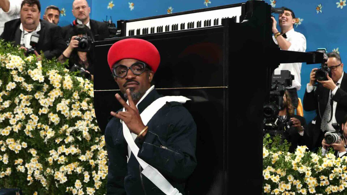 André 3000 cannot escape Scooby-Doo