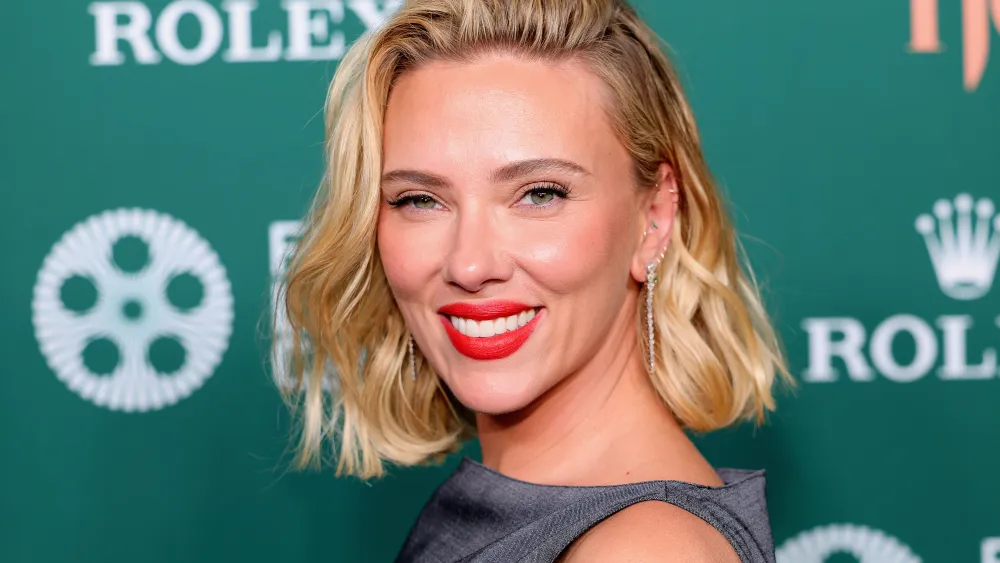 Scarlett Johansson, Adam Driver Movie 'Paper Tiger' Opens NYFF