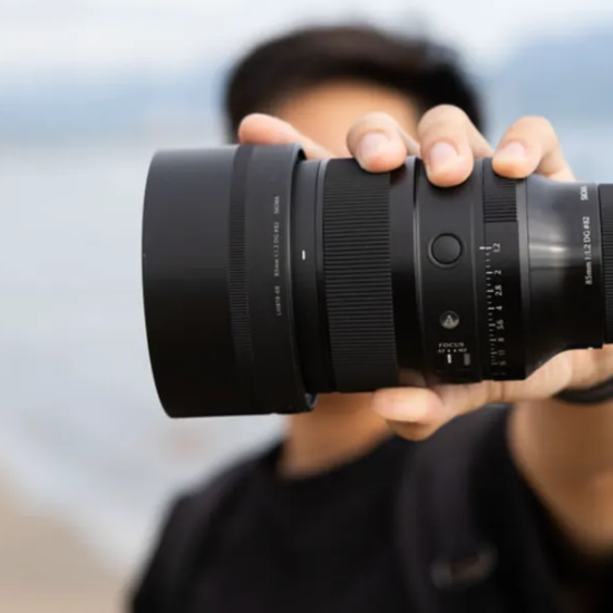 Sigma Has a Tiny and Light New Large-Aperture Medium-Telephoto Lens for Your Full-Frame Cameras