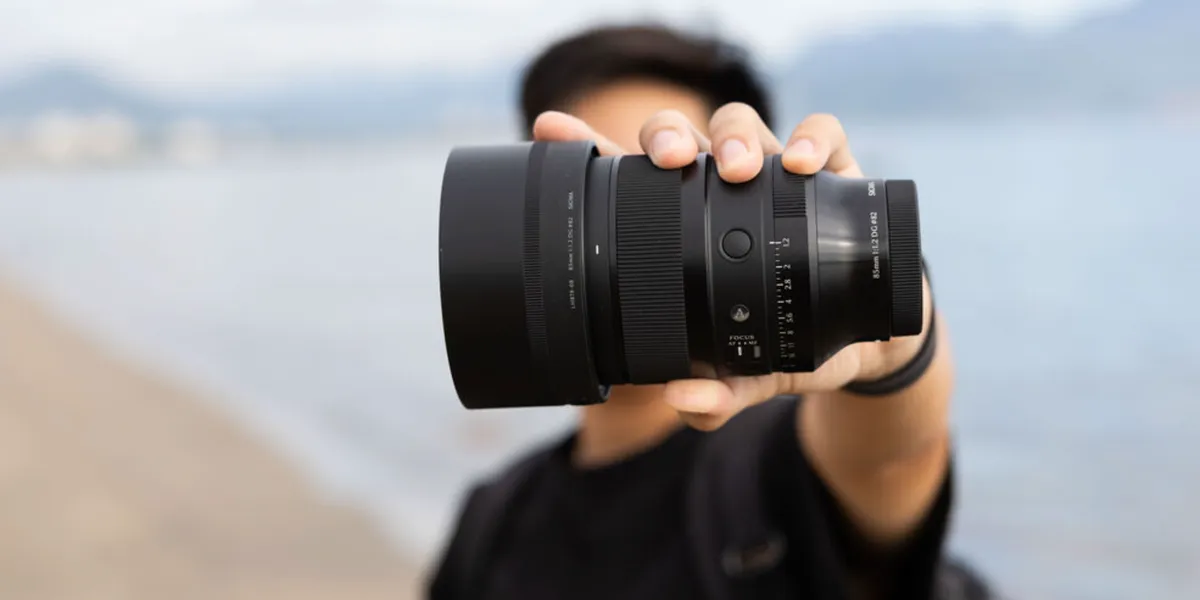 Sigma Has a Tiny and Light New Large-Aperture Medium-Telephoto Lens for Your Full-Frame Cameras
