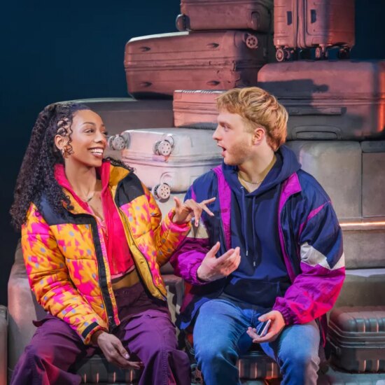 Two Strangers Carry A Cake Across New York Sets Broadway Closing Date