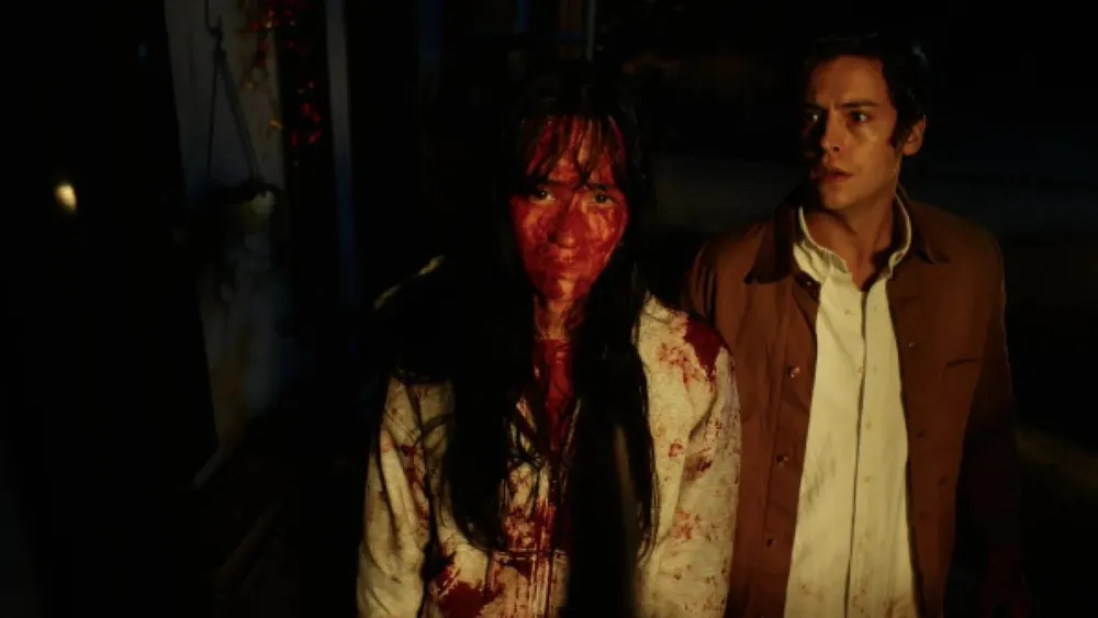 'Vintage Violence': Cole Sprouse Thriller Is a Movie For Phone Addicts