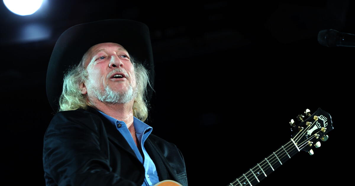 John Anderson dead: Country Hall of Famer known for 'Swingin'' was 71